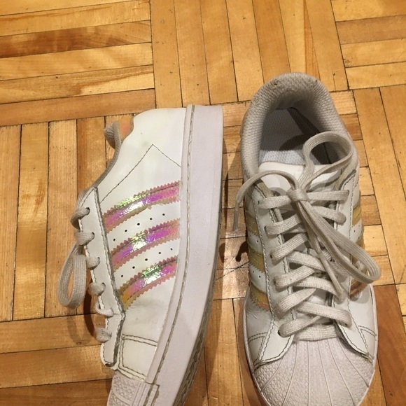 Euc adidas Superstar Girls Shoes​​​​​ - Picture 4 of 8